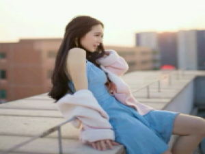 《美女琳》 我的爱只有等待,换来