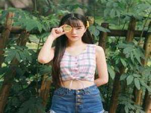 败墨；纵人海如潮万千人中记一笑 青春就这么回事，那么