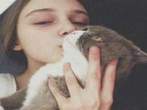 北方双鱼女 默叹昔者何芬芳，只憎