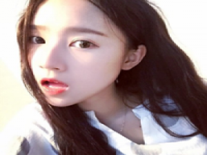 苏绾 单曲循环，其实听的是