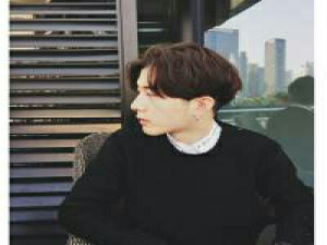 善变 走过曾一起走过的街角