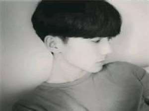 灰色头像 我不是一个优秀的演员