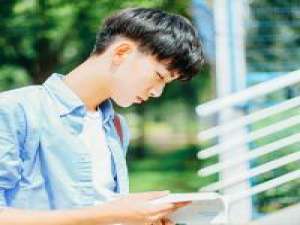 陆清风. 当彼此分离的那一刻