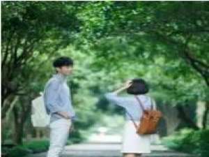 拱手让江山 左眼从没见过右眼一面