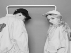 别说话，假装我不是一个人 原来我们只是对方生命