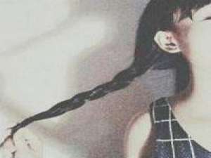 没有标题你们应该不会看了吧。 我能遇见你，似已花光