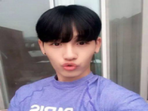 只有帅 没有故事 有时候放不下的不是某