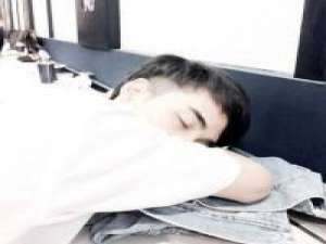 杂七杂八。 这世界的幸福，总是这