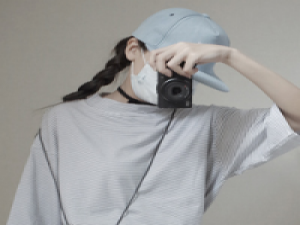 人从众 这片海不再是我爱的蓝