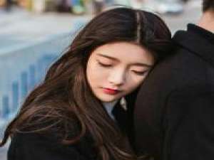 难以分散 拼了命的不让身边的人