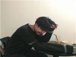 回忆里的人是不能见的