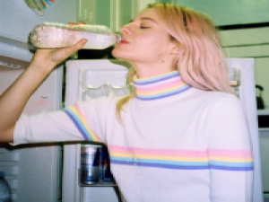 阿难 在我面前，你不用坚强