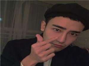 我不想成为别人无聊时