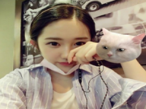 转瞬一切都会是昨天. Time tries