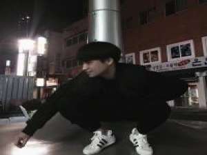 再无小林言 谁人曾介意我也不好受