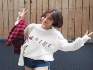 圆脸女生头像 突然觉得难过 我和你