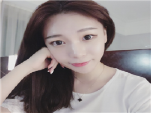 泛黄的记忆相片里，定