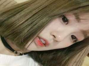 你总这样 假装一切都好 你存在我深深的脑海里