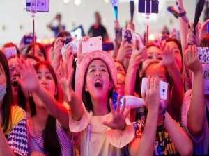 谈谈当前粉丝追星的现象(如何调整心态去追星)