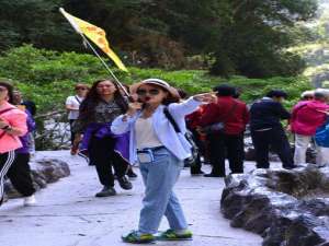 如何成为导游？应聘导游需要准备哪些资质？好不好做呢？