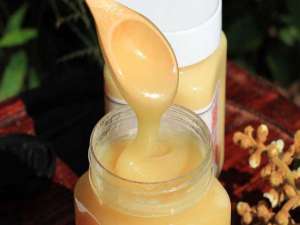 枇杷蜂蜜的功效、作用及食用方法