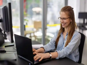 Element UI 性能优化实战：解决 el-table 嵌套 el-input 时数据量大导致的卡顿问题_vue-virtual-scroller el-table
