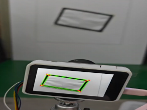 用opencv和caixcam进行矩形框识别中点坐标输出，以及激光识别和激光坐标输出。#电赛E题_识别矩形并获取四个点的坐标