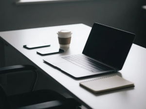 写小说必备工具！5款最受欢迎的AI写作软件评测_周扒皮 写作辅助