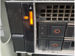 DELL R740服务器闪黄灯不开机故障案例_戴尔r740指示灯图解