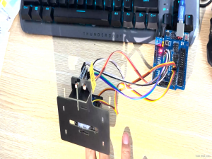 毕设 基于单片机的太阳追光系统(源码+硬件+论文)