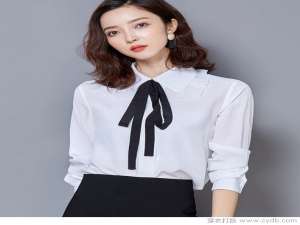 丝绸光滑细腻，惹人喜爱，有丝绸的春天是美妙的
