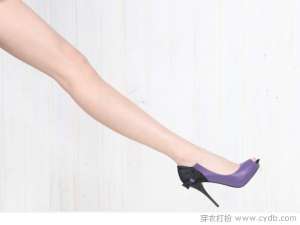 女生应该有一双迷人的高跟鞋