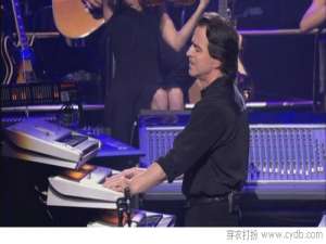 体验服装和歌曲中的情感语言