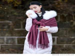 温暖的乡村≠美冢及膝羽绒服向你证明